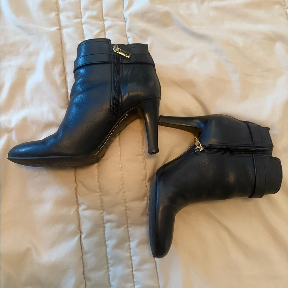Tory Burch Black Leather Heeled Boots